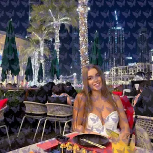 Имя: Джанетт, Возраст: 24, Грудь: 2