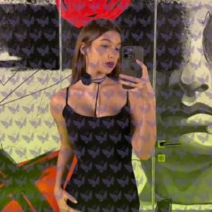 Имя: Дженнифер, Возраст: 19, Грудь: 3