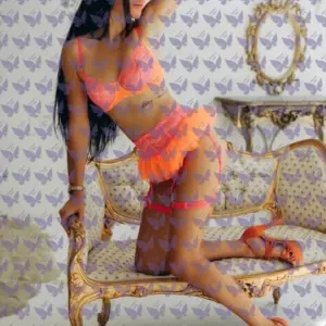 Имя: Джиа, Возраст: 26, Грудь: 3