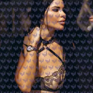 Имя: Джиа, Возраст: 26, Грудь: 3