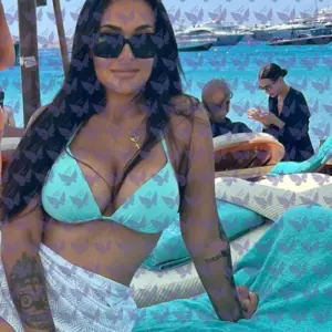 Имя: Джой, Возраст: 26, Грудь: 4