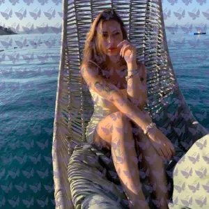 Имя: Джой, Возраст: 24, Грудь: 1