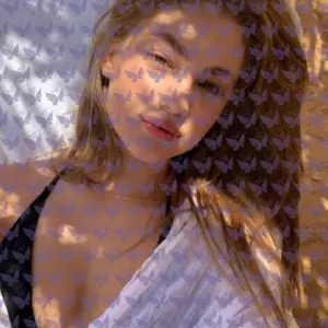 Имя: Джульетта, Возраст: 25, Грудь: 1