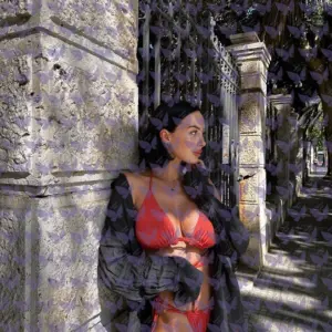 Имя: Джульетта, Возраст: 24, Грудь: 4