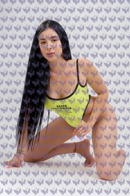 Имя: Джульетта, Возраст: 24, Грудь: 2