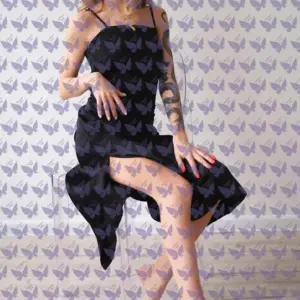 Имя: Джули, Возраст: 22, Грудь: 1