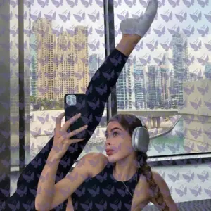 Имя: Джулия, Возраст: 21, Грудь: 2