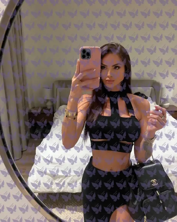 Имя: Элеонора, Возраст: 24, Грудь: 3