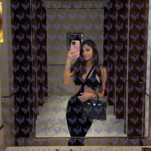 Имя: Элеонора, Возраст: 24, Грудь: 3