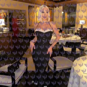 Имя: Элеонора, Возраст: 25, Грудь: 3