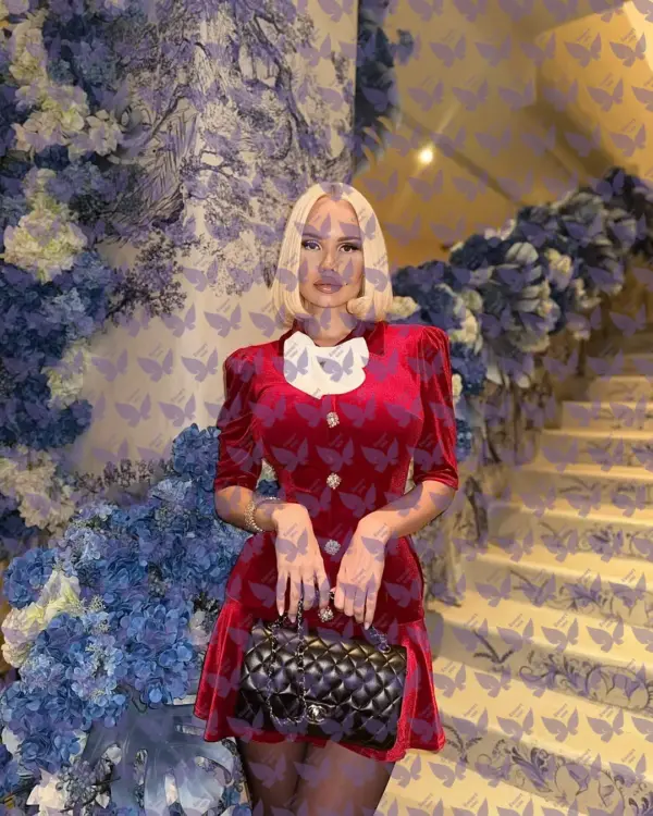 Имя: Элеонора, Возраст: 25, Грудь: 3