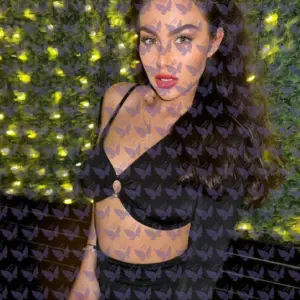 Имя: Эли, Возраст: 23, Грудь: 2