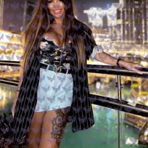 Имя: Элина, Возраст: 30, Грудь: 4