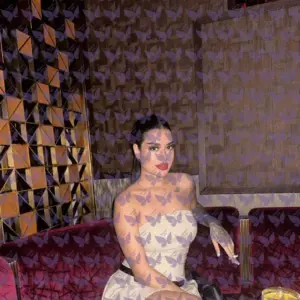 Имя: Элиза, Возраст: 27, Грудь: 3