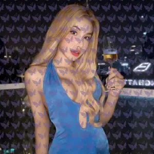 Имя: Элиза, Возраст: 25, Грудь: 2