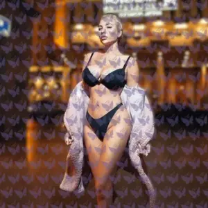 Имя: Элизабетта, Возраст: 26, Грудь: 5