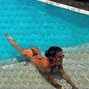 Имя: Элли, Возраст: 21, Грудь: 2