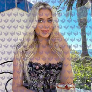 Имя: Элоиза, Возраст: 24, Грудь: 3