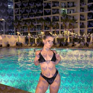 Имя: ELya, Возраст: 18, Грудь: 2