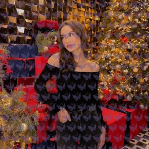 Имя: Эмилия, Возраст: 22, Грудь: 2