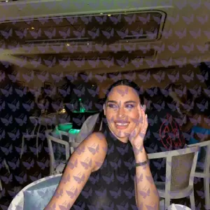 Имя: Эмми, Возраст: 27, Грудь: 3