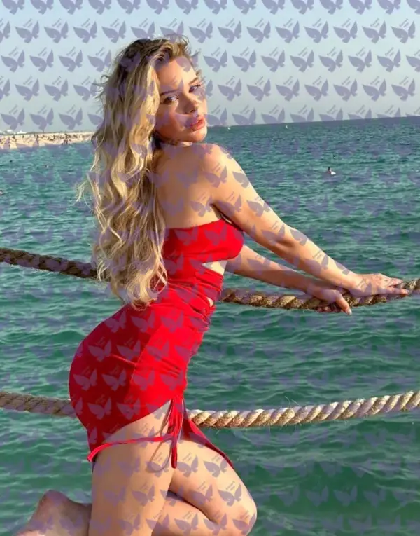 Имя: Энджи, Возраст: 21, Грудь: 2