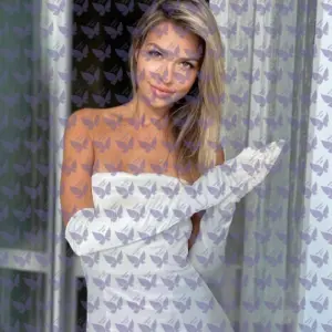 Имя: Эстель, Возраст: 27, Грудь: 1