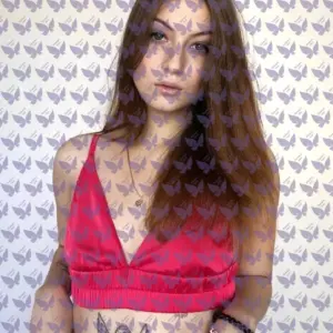 Имя: Эвелин, Возраст: 19, Грудь: 2