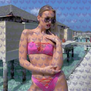 Имя: Франческа, Возраст: 21, Грудь: 1