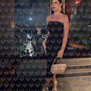 Имя: Габи, Возраст: 21, Грудь: 2