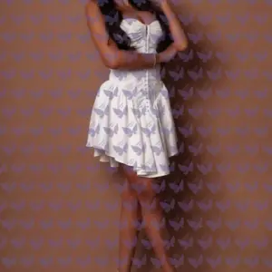 Имя: Габриэла, Возраст: 23, Грудь: 5