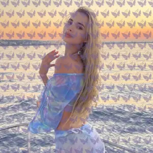 Имя: Габриэлла, Возраст: 21, Грудь: 2