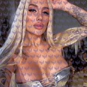 Имя: Гретта, Возраст: 23, Грудь: 4