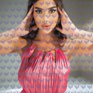 Имя: Гвен, Возраст: 24, Грудь: 1