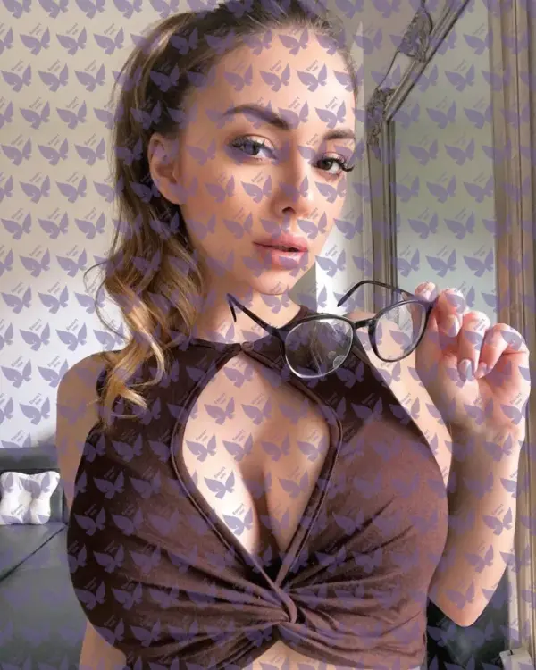 Имя: Яра, Возраст: 24, Грудь: 3