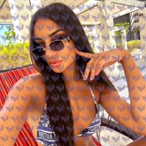 Имя: Яся, Возраст: 22, Грудь: 2