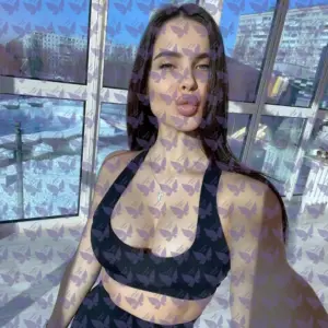 Имя: Ясмин, Возраст: 26, Грудь: 2