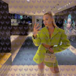 Имя: Иден, Возраст: 25, Грудь: 3