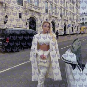 Имя: Иден, Возраст: 25, Грудь: 3