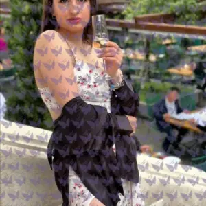 Имя: Ирина, Возраст: 28, Грудь: 4