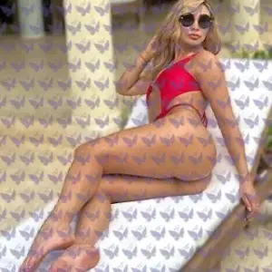 Имя: Исель, Возраст: 25, Грудь: 3