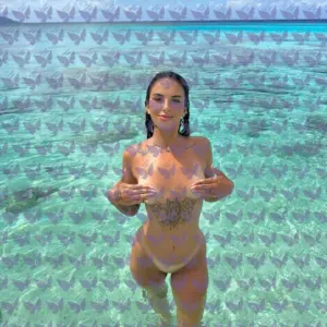 Имя: Иссадора, Возраст: 34, Грудь: 2