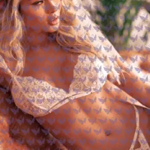 Имя: Ива, Возраст: 27, Грудь: 2