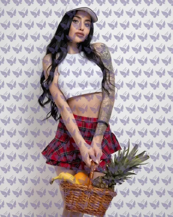 Имя: Камила, Возраст: 23, Грудь: 2