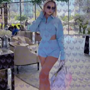 Имя: Кара, Возраст: 23, Грудь: 3