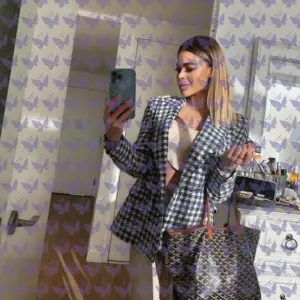 Имя: Кара, Возраст: 19, Грудь: 3