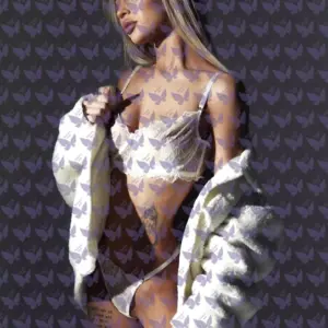 Имя: Кари, Возраст: 21, Грудь: 1