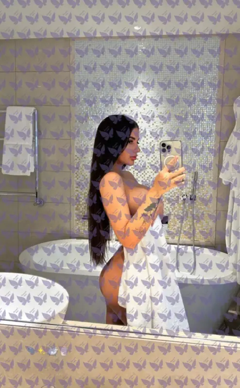 Имя: Кассандра, Возраст: 26, Грудь: 3