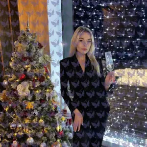 Имя: Катрина, Возраст: 28, Грудь: 1