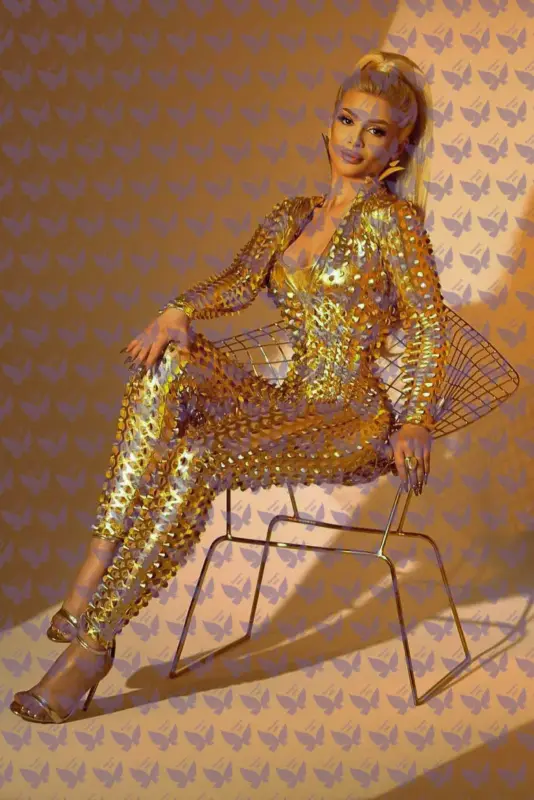 Имя: Кейла, Возраст: 26, Грудь: 3